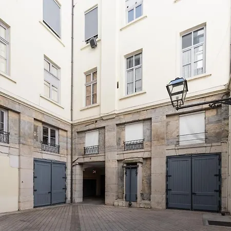 Le Clockwork - T4 Spacieux A Bellecour Apartment Lyon